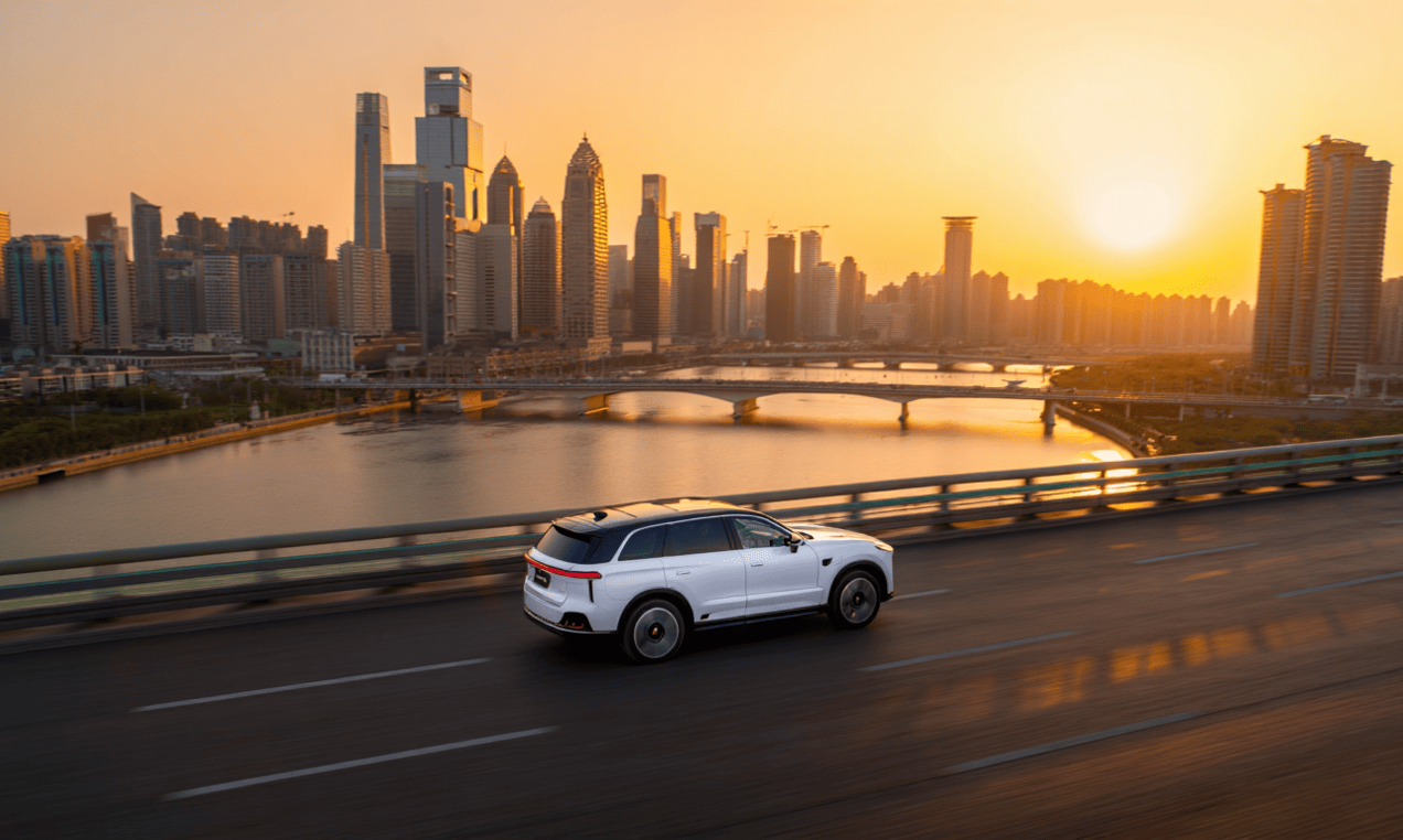 6 Причин почему стоит выбрать электрический кроссовер Hongqi